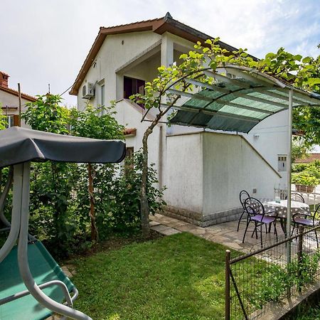 2 Bedroom Beautiful Apartment In Rukavac Rukavac  Luaran gambar