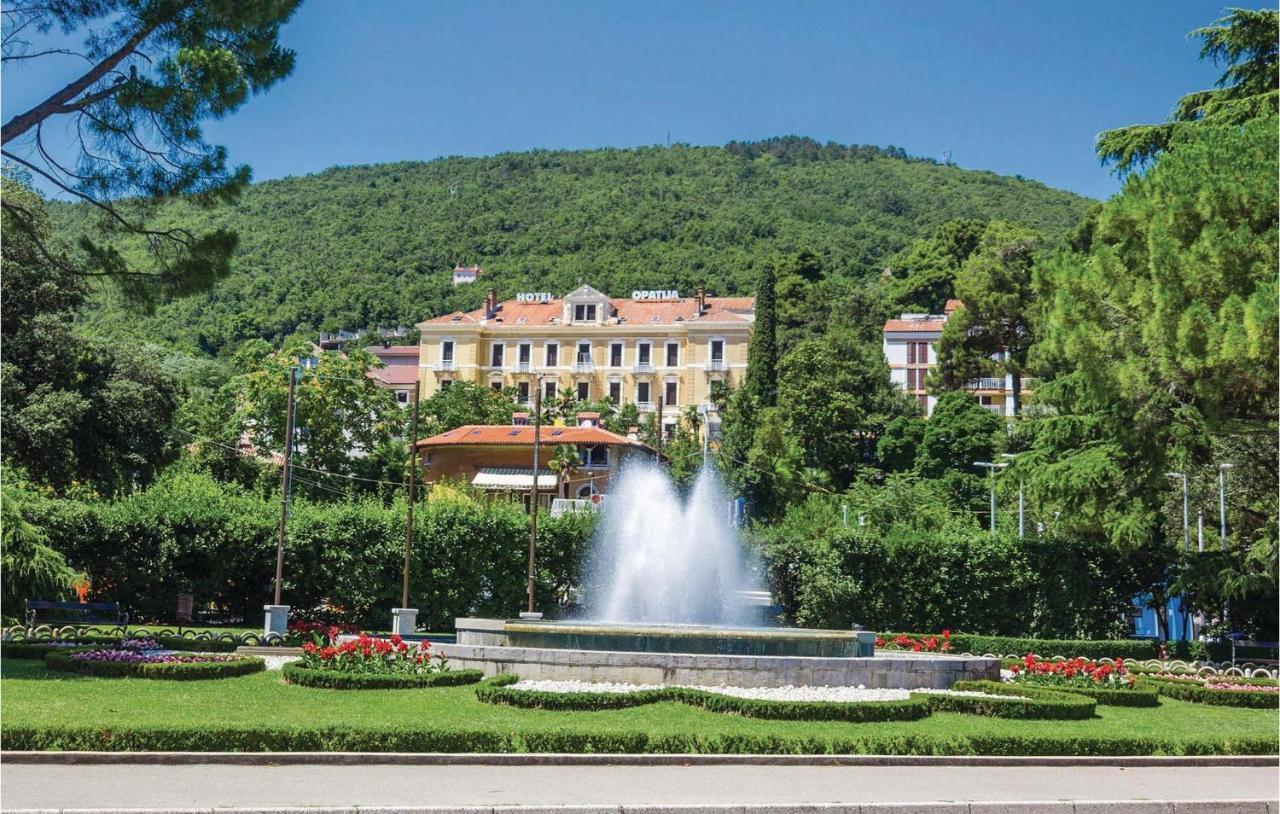 2 Bedroom Beautiful Apartment In Rukavac Rukavac  Luaran gambar